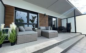 Midalia Apartment